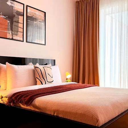 Sky Terrace - Luxury 2br In Aviatiei