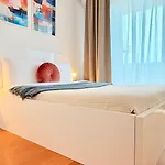 Sky Terrace - Luxury 2br In Aviatiei Apartament *