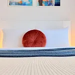 Sky Terrace - Luxury 2br In Aviatiei
