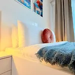 Sky Terrace - Luxury 2br In Aviatiei 公寓