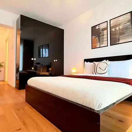 Sky Terrace - Luxury 2br In Aviatiei *