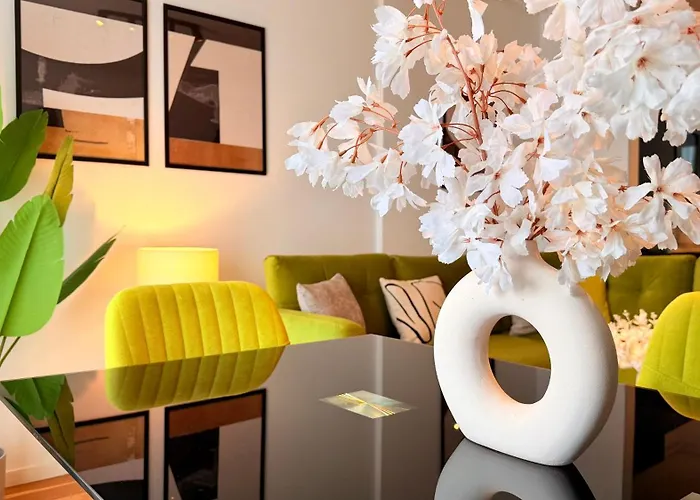 Sky Terrace - Luxury 2br In Aviatiei *