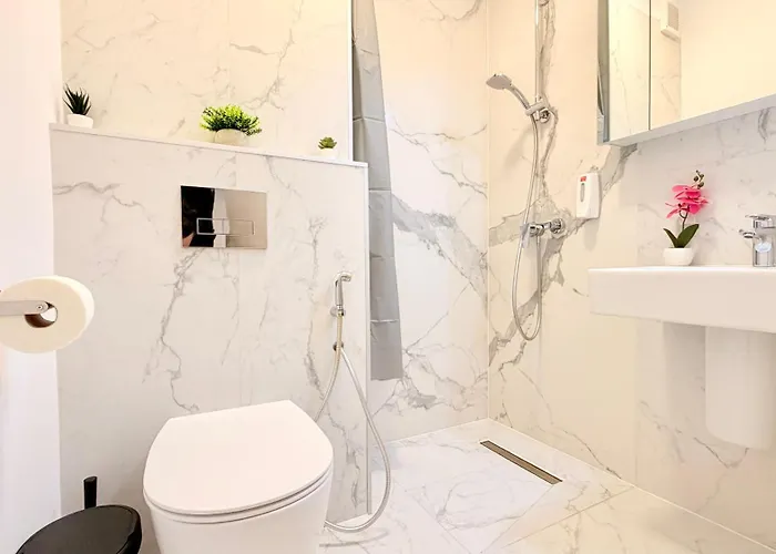 Sky Terrace - Luxury 2br In Aviatiei * Bucharest