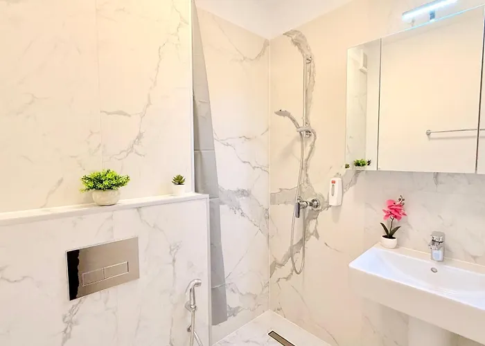 Sky Terrace - Luxury 2br In Aviatiei Apartment *