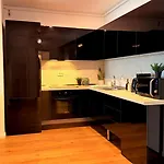 Sky Terrace - Luxury 2br In Aviatiei Appartamento