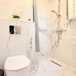 Sky Terrace - Luxury 2br In Aviatiei * Bucarest