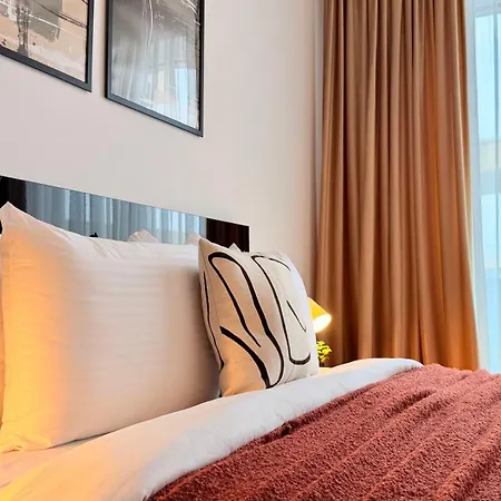Apartment Sky Terrace - Luxury 2br In Aviatiei Bucharest